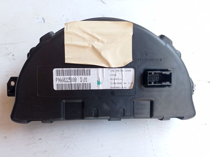 Щиток приборов Citroen C3 1.6 HDI, P9660225880