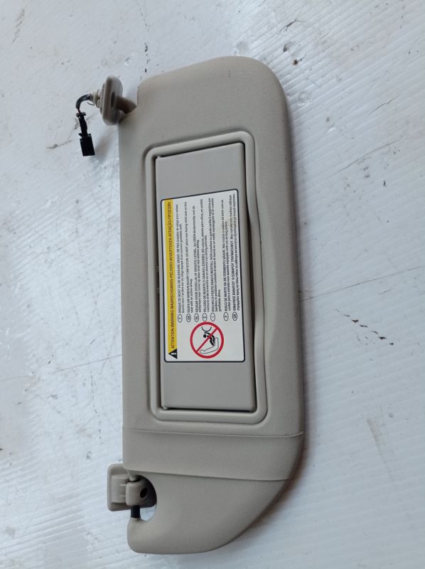 Козирок сонцезахисний правий Citroen C3 1.6 HDI