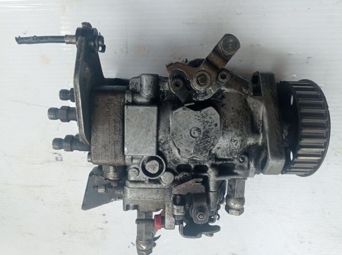 ТНВД Топливный насос высокого давления Volkswagen Transporter T4 2.4 D, 0460485003