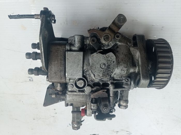 ТНВД Топливный насос высокого давления Volkswagen Transporter T4 2.4 D, 0460485003