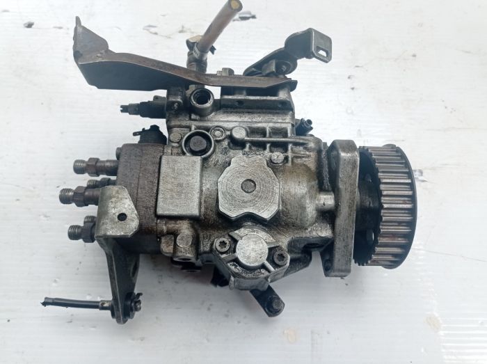 ТНВД Топливный насос высокого давления Volkswagen Transporter T4 2.4 D, 0460485003