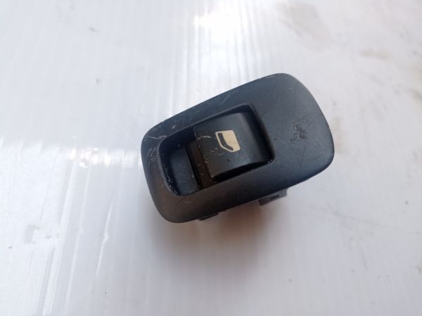 Кнопка стеклоподъемника задняя Citroen C4 Picasso 2007 г.в, 96639378zd