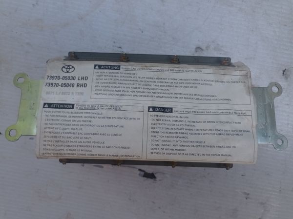 Подушка безопасности пассажира Toyota Avensis Т22 2.0 D-4D, 7397005030