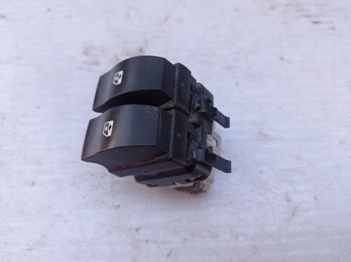 Кнопки склопідйомника переднього скла Renault Megane 2, 315033A