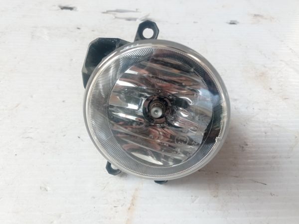 Фара противотуманная левая Toyota Auris 2012 - 2018 г.в., 81220-02110, 90008497, 90008499