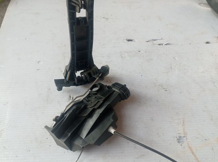 Замок двери передний левый Mercedes A170, W168, A1687200735