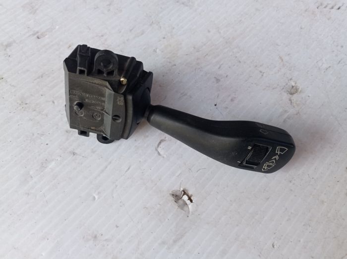 Переключатель дворников BMW E38, 1994 - 2001 г.в., на 6 пин, 8363664