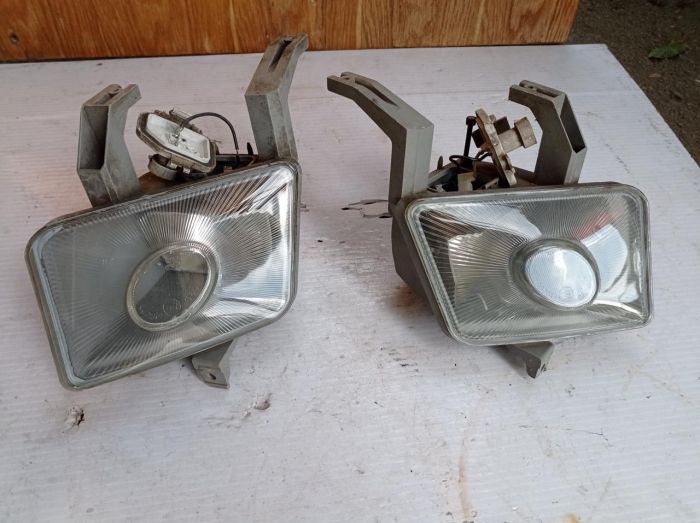 Противотуманная фара левая Opel Vectra B, 90585029