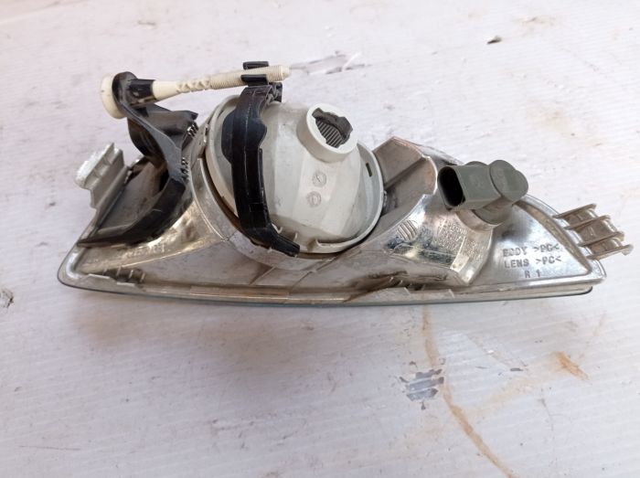 Противотуманная фара правая Skoda Octavia A5, 2009 - 2013 г.в., 2ламп, 1Z0941700C