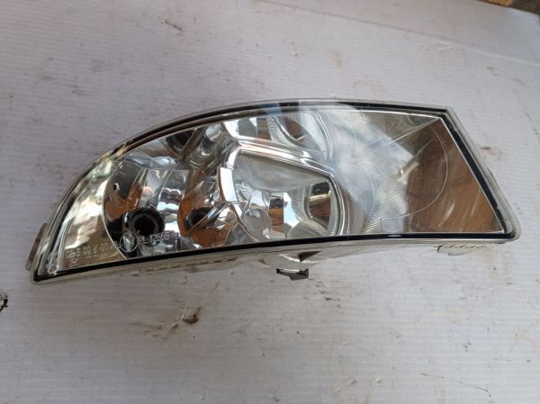 Противотуманная фара правая Skoda Octavia A5, 2009 - 2013 г.в., 2ламп, 1Z0941700C