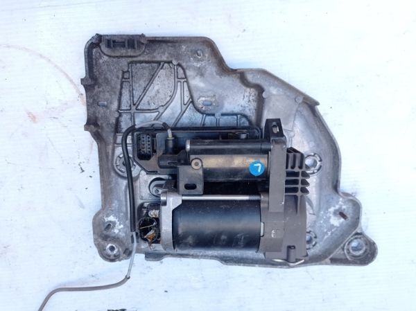 Компрессор подвески Citroen C4 Picasso 2007 - 2014 г.в, 9682022980