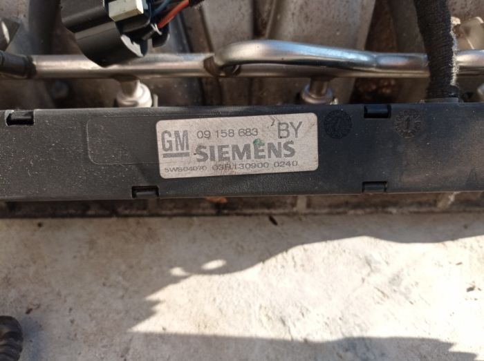 Коллектор впускной Opel Zafira A, Opel Zafira 1.8 бенз. 90536060, 09158683