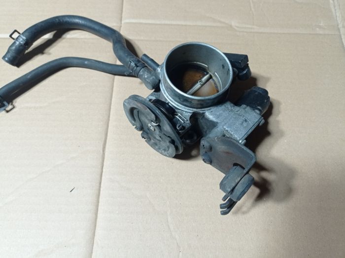 Дросельна заслінка Chevrolet Daewoo NUBIRA II 1.8 16V 122HP, 9430060036