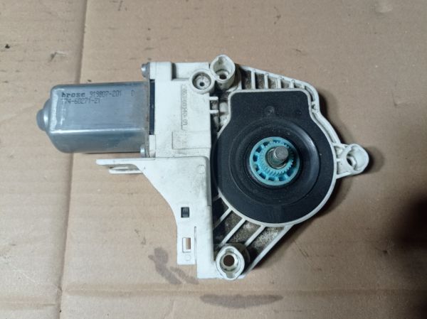 Мотор стеклоподъемника передний правый VAG 8K0.959.802D, 942886-100, 942886100