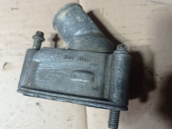 Корпус термостата, термостат Chevrolet lacetti 1.8, 2.0 16V, 2503185