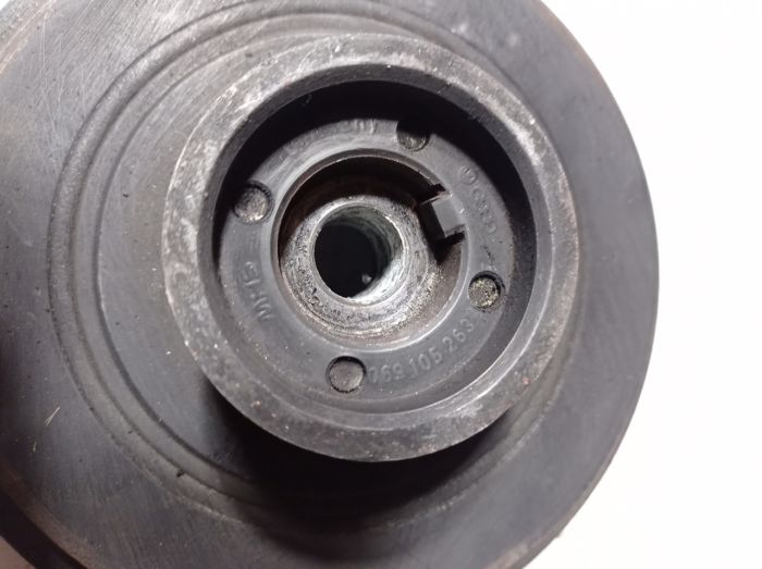Шкир коленвала Шестерня коленвала Volkswagen VW Transporter T4 2.4 D, 30929896