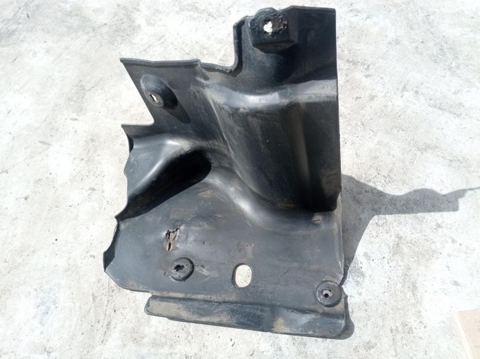 Защита двигателя нижняя Opel Zafira А, 90581644