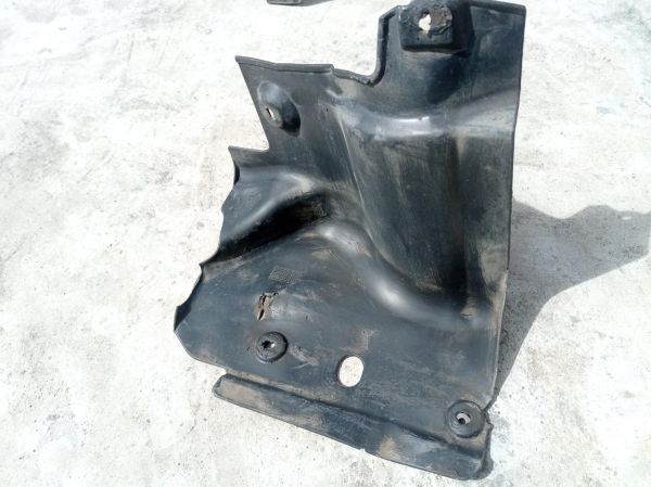 Защита двигателя нижняя Opel Zafira А, 90581644