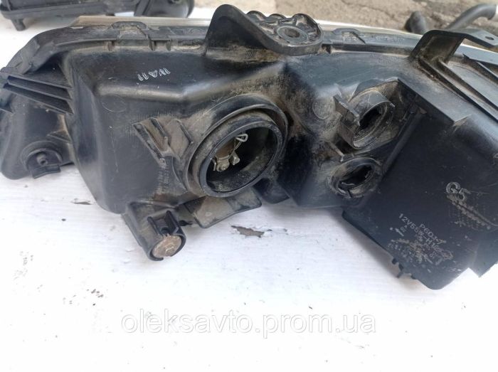 Фара передняя правая (на запчасти) Honda Accord 7 Хонда Аккорд 7