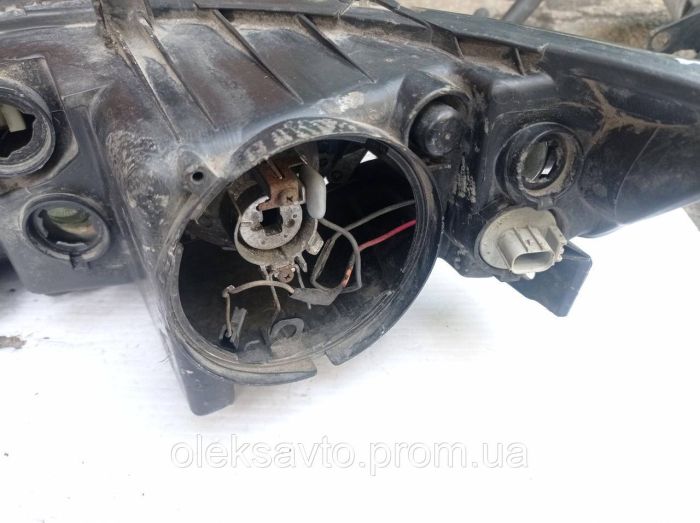 Фара передняя правая (на запчасти) Honda Accord 7 Хонда Аккорд 7