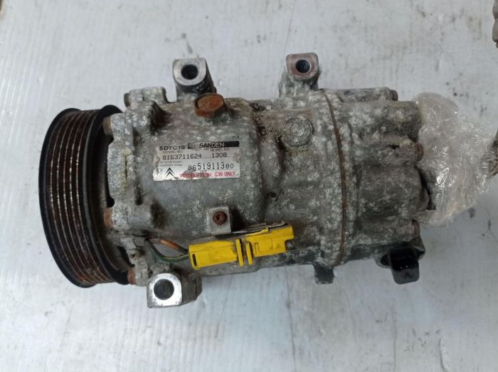 Компрессор кондиционера Citroen C4 Picasso 2007-2014 Peugeot 307 2.0 Hdi, 9651911380