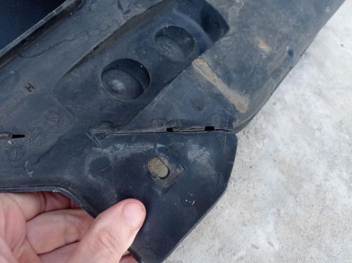 Защита крышки двигателя 1.8 TDDI Ford Focus, Ford Focus, XS40-6C646-B