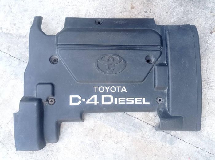 Защита верхняя крышка двигателя Toyota avensis t22 2.0 d4d, 12611-27021