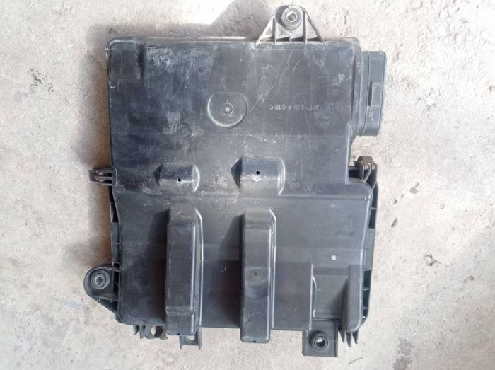 Корпус воздушного фильтра нижняя часть mazda 3 bk 2003-2009 1.6 b 16v denso, ZJ0113Z0XD