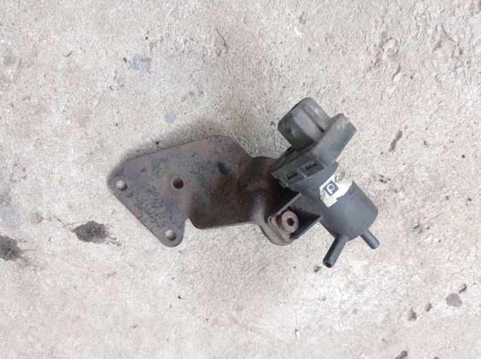 Клапан соленоид регулировки заслонки Renault EGR, 8200762597