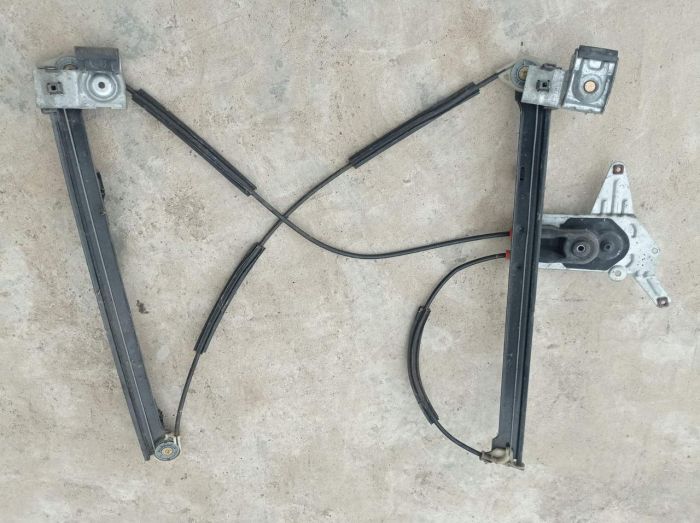 Стеклоподъемник прав Volkswagen Lupo 3l, 6x3837401