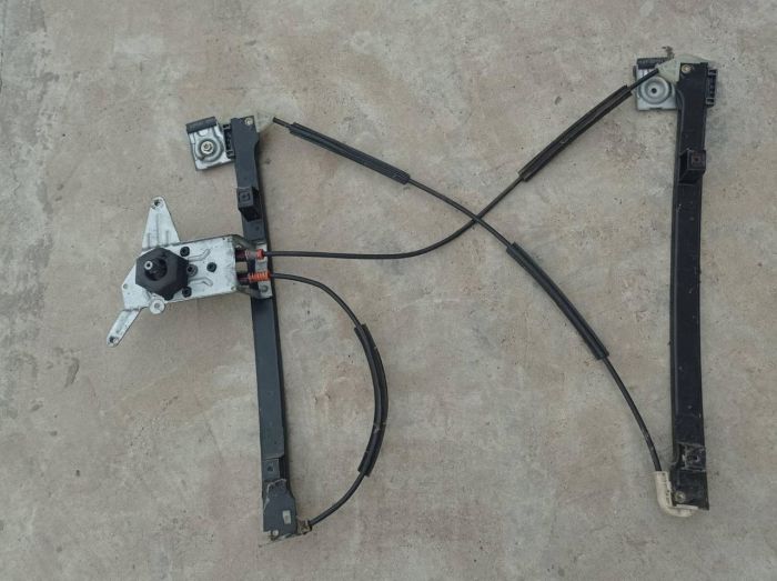 Стеклоподъемник прав Volkswagen Lupo 3l, 6x3837401