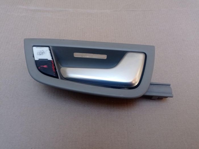 Ручка внутренняя правая задняя, ​​передняя Audi A8 D3 2002 - 2009 г.в., 4e0837020