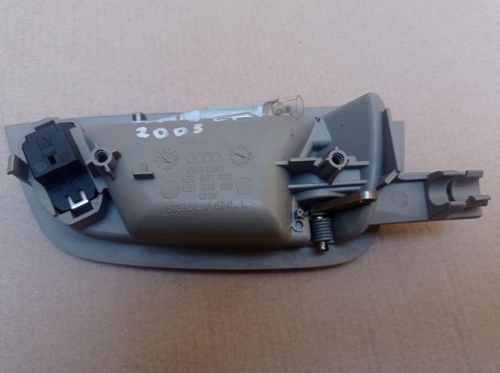 Ручка внутренняя левая задняя, ​​передняя Audi A8 D3 2002 - 2009 г.в., 4e0837019