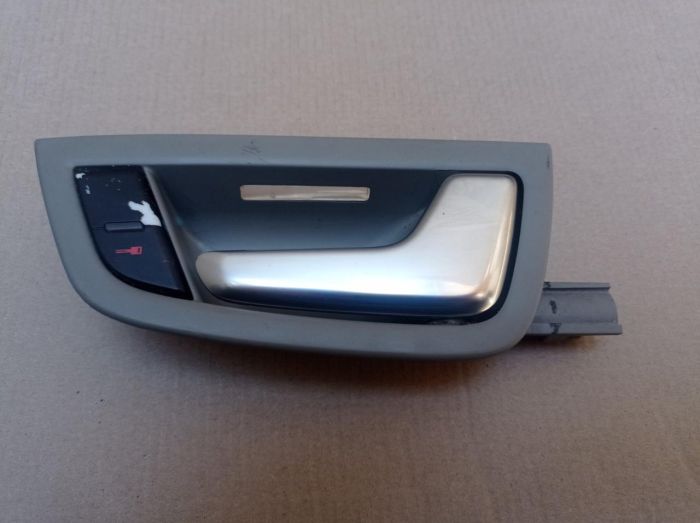 Ручка внутренняя правая задняя, ​​передняя Audi A8 D3 2002 - 2009 г.в., 4e0837020