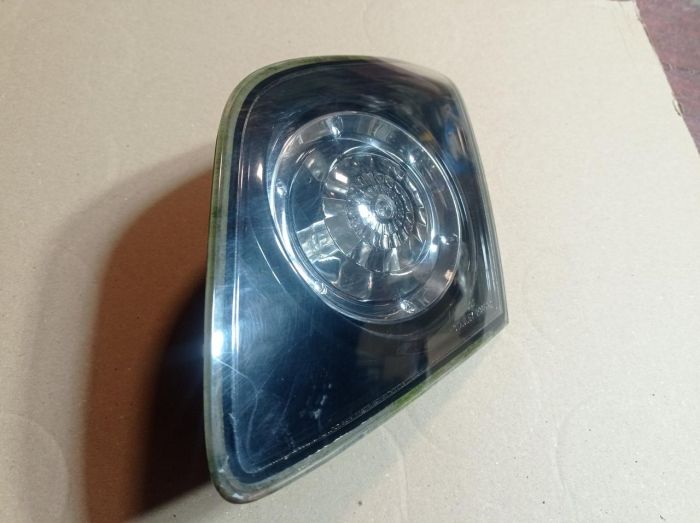 Фонарь стоп внутренний правый, Mazda 3 BK 2004 - 2009 г.в., хэтчбек, P3869R