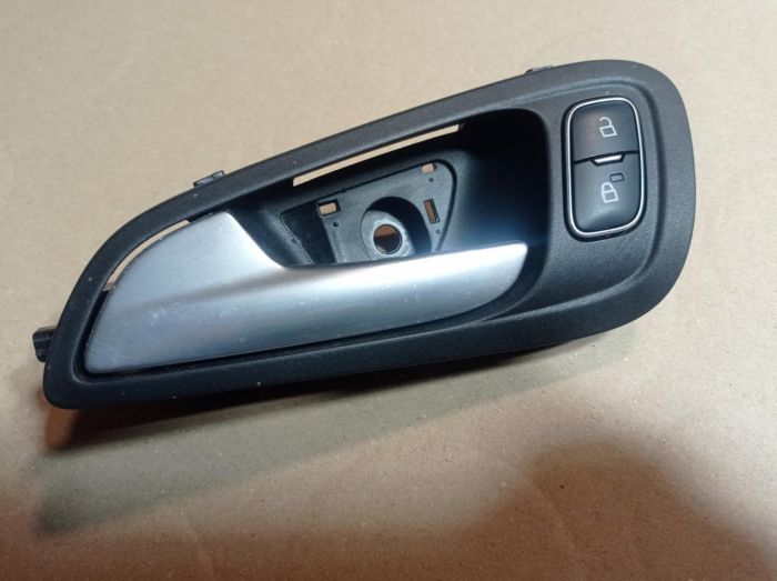 Ручка открывания двери внутренняя левая передняя Ford Focus 3, F1EBA22601