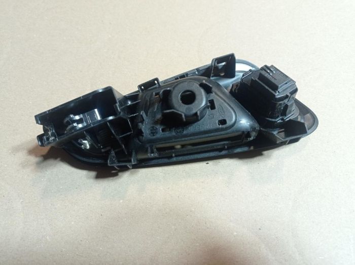 Ручка открывания двери внутренняя левая передняя Ford Focus 3, F1EBA22601
